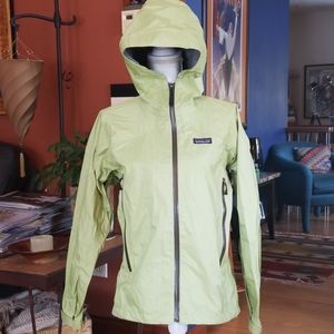 Patagonia Rainshadow Stretch Rain Jacket S MINT!